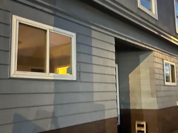 16 Lincoln Ave, Riverside, RI