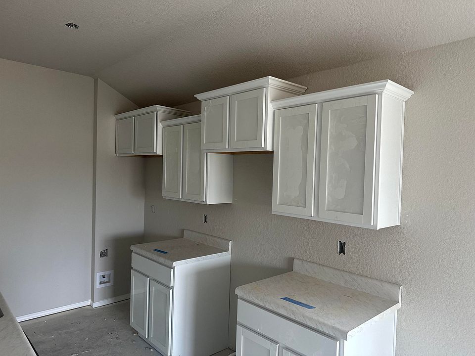 2nd image of 10205 Debbie Dr