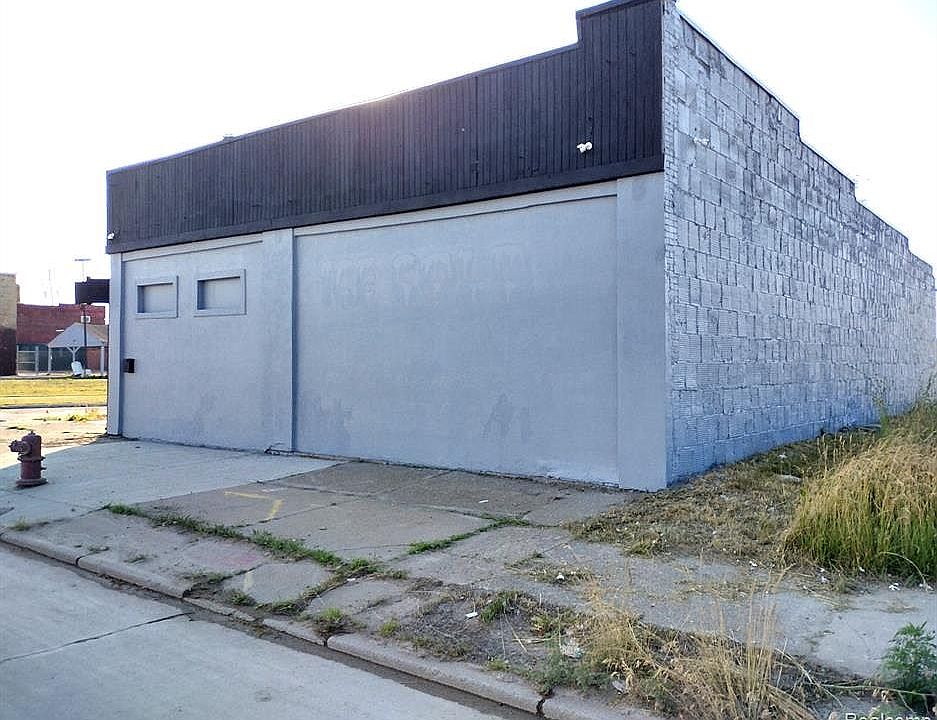 2nd image of 6540 W Fort St