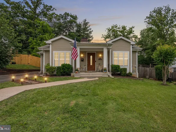 3949 Taney Ave, Alexandria, VA 22304