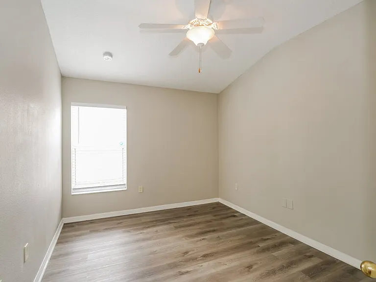 5310 Braddock Dr — Photo 13