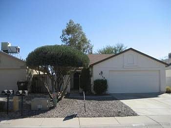4th image of 8739 W Greenbrian Dr