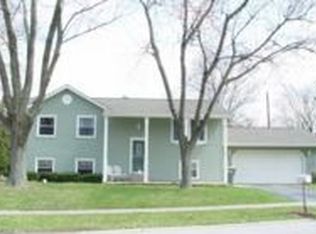 1105 Monticello Park Dr, Valparaiso, IN 46383