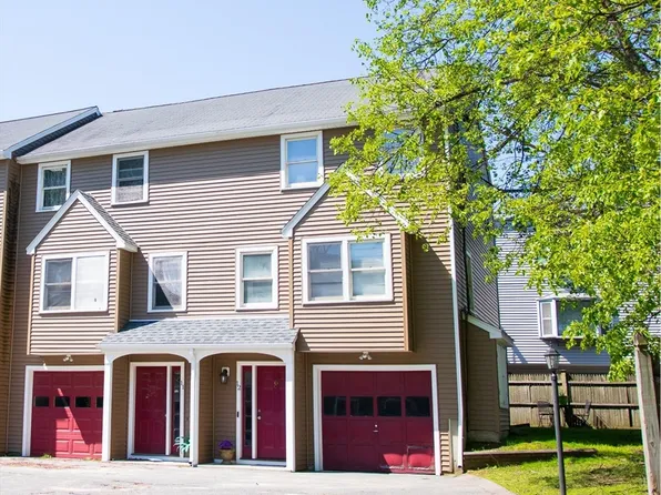 20 Angle St APT 12, Lowell, MA 01851