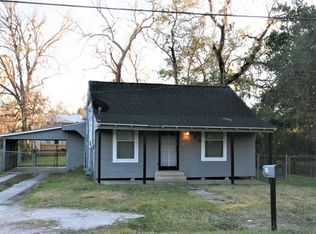 613 E Bernard St, West Columbia, TX 77486