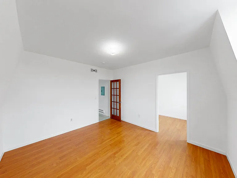1644 Atlantic Ave #3 — Photo 4