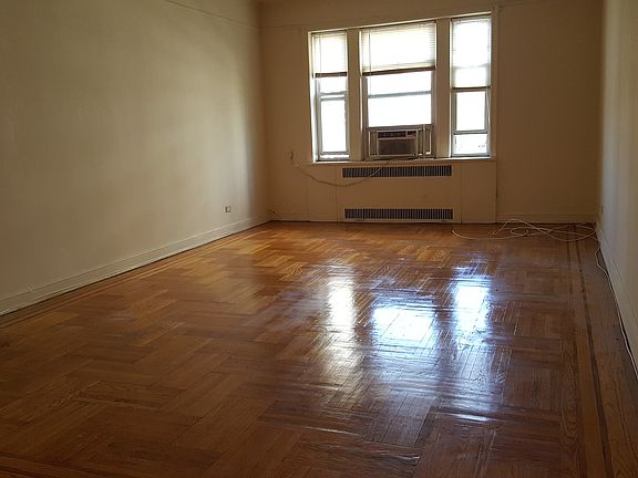 2nd image of 10825 72nd Ave #3L