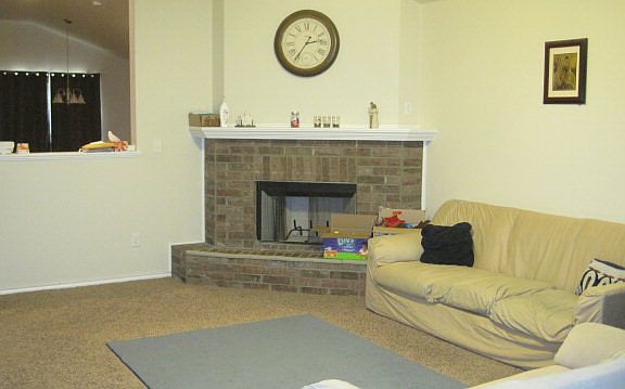 3rd image of 309 E 95th St