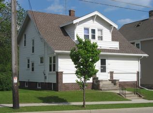 1511 S 10th St, Manitowoc, WI 54220