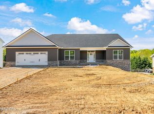 229 Ridgefield Dr #66, Maryville, TN 37804