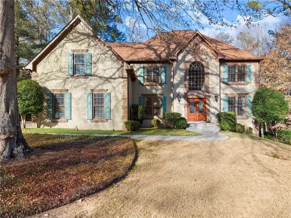 600 Dalmore Dr, Johns Creek, GA 30097