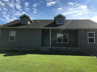 2013 Elm St, Seneca, MO 64865