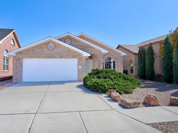 9208 Saguaro St NW, Albuquerque, NM 87114