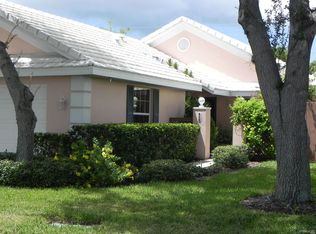 800 Harrington Lake Dr N, Venice, FL 34293