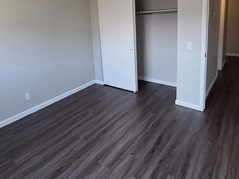 230 S Brentwood St #201 — Photo 8