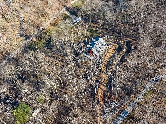 4th image of 3589 Hawks Point Rd