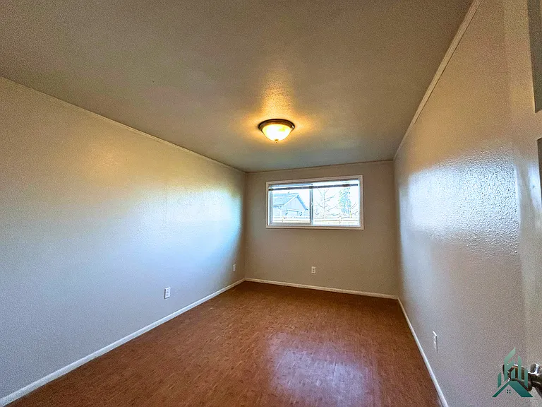 3223 Franklin Ave SE — Photo 9