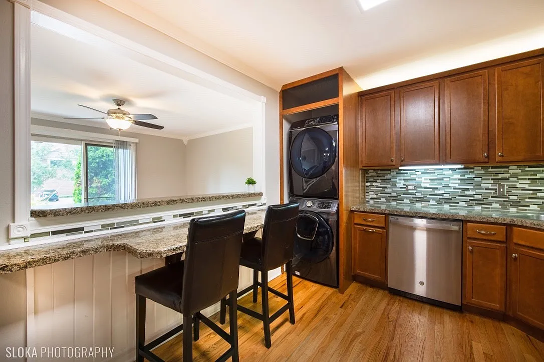1 bed, 650 sqft, $1,600 — Photo 4