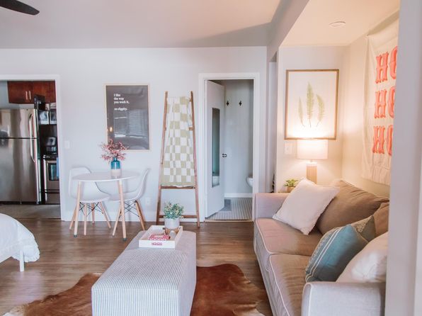803 Hillview Hts #204