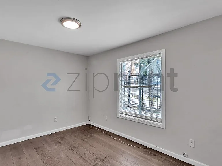 2273 E 23rd St #2273 — Photo 14