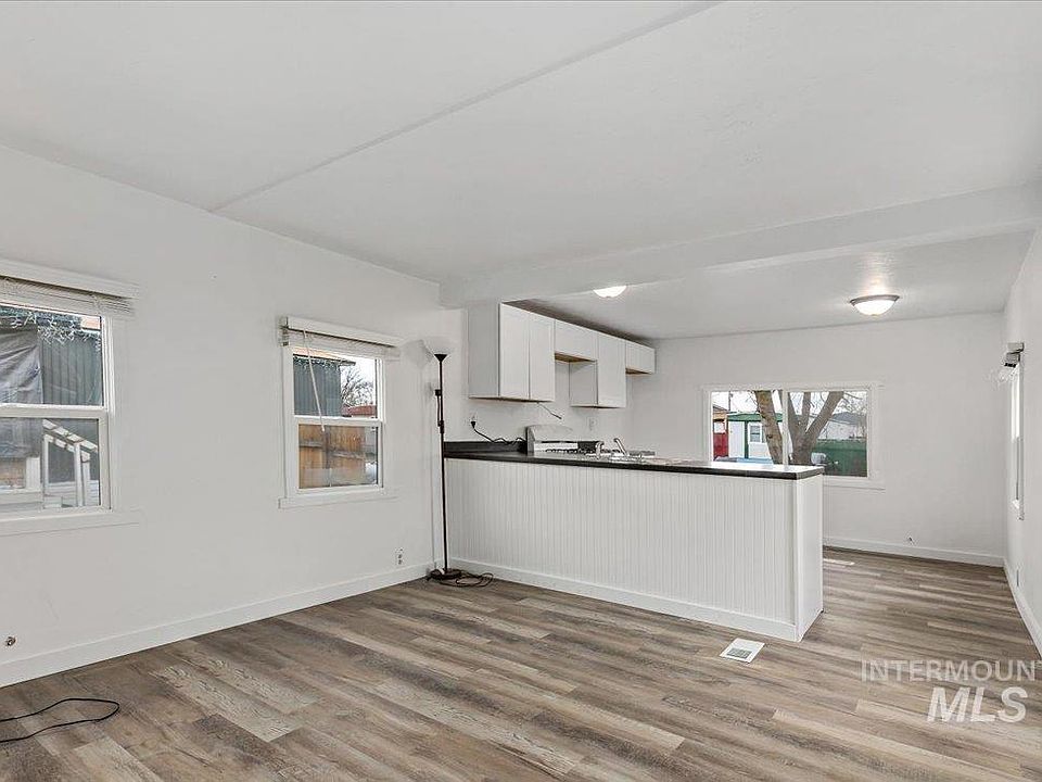 3948 N Adams St SPACE 12, Garden City, ID 83714 Zillow