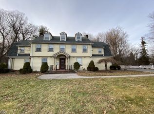 22 High St APT 3R, Montclair, NJ 07042