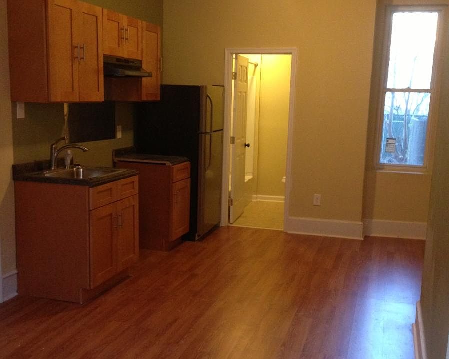 1st image of 1707 W Oxford St Floor 1