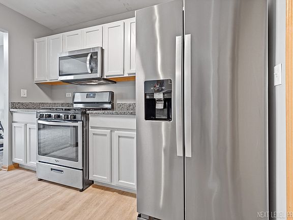 4th image of 2361 Stoughton Cir