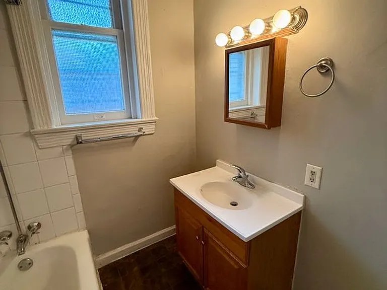 2826 Nebraska Ave — Photo 7