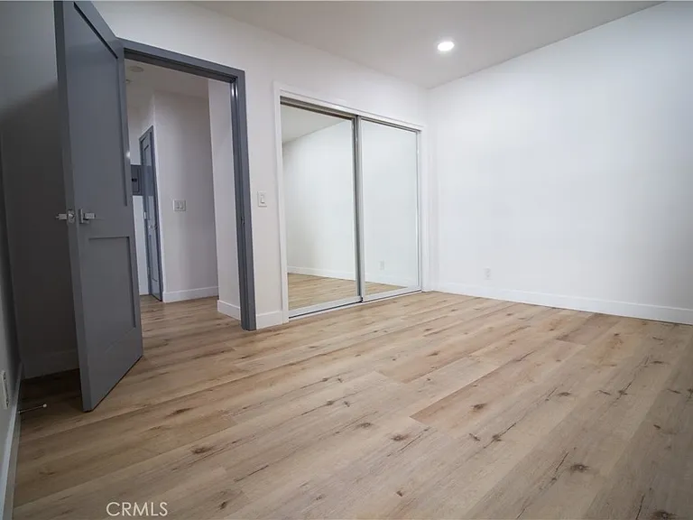 835 S Sherbourne Dr #9 — Photo 12