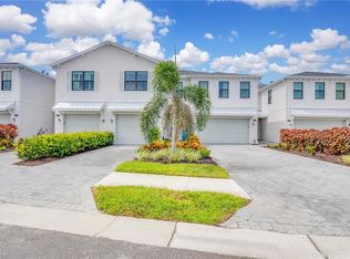 13058 Pembroke Dr, Naples, FL 34105
