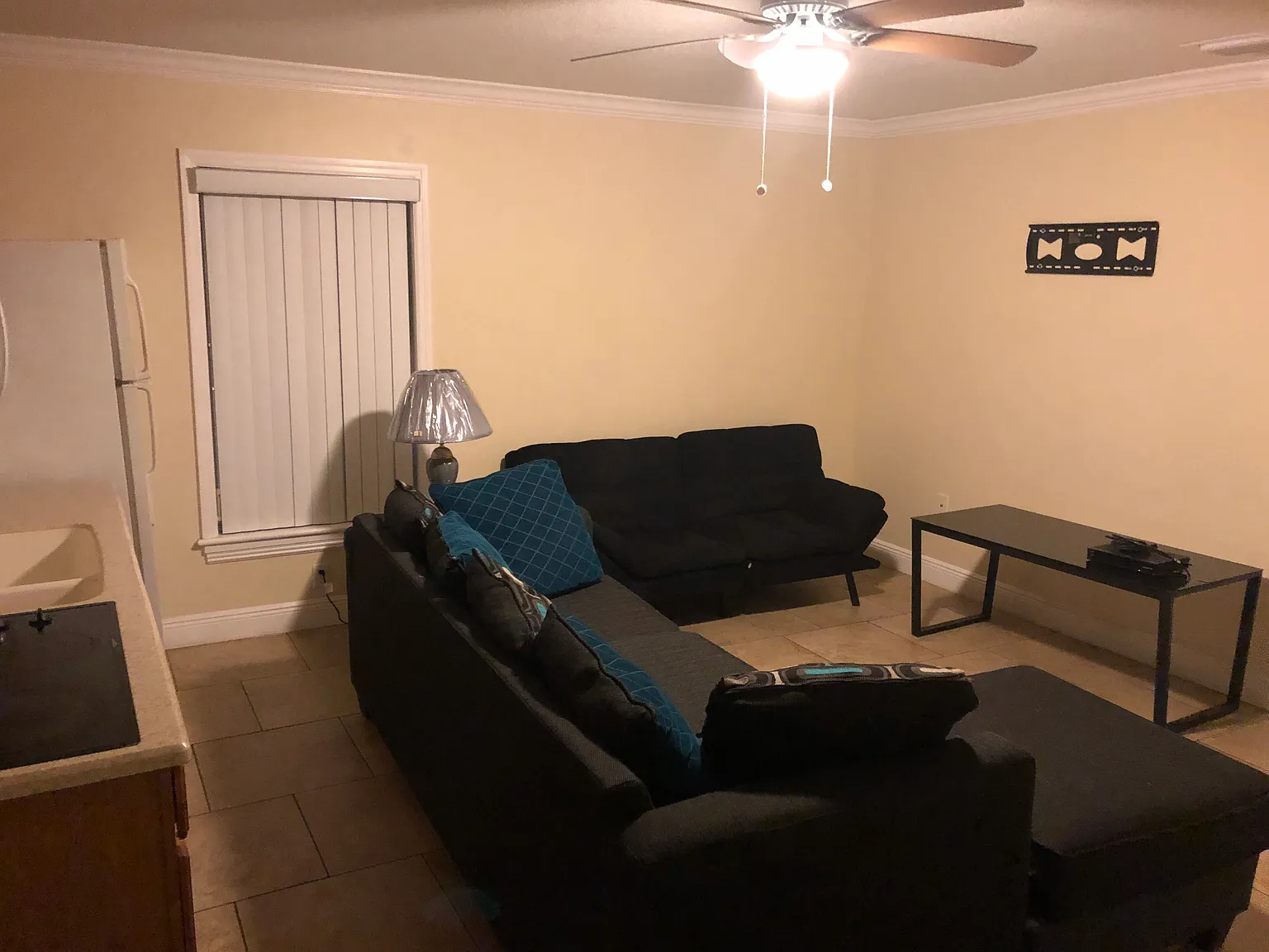 Studio, 700 sqft, $950 — Photo 2