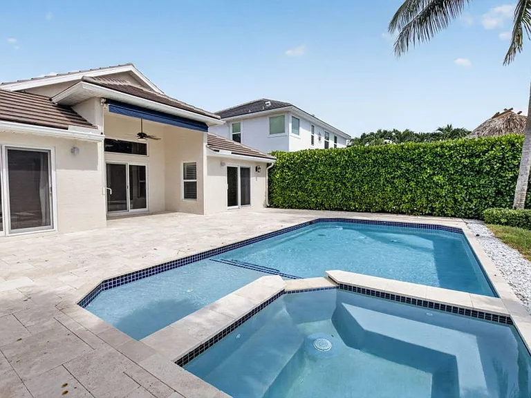 621 Anchor Point — Photo 1