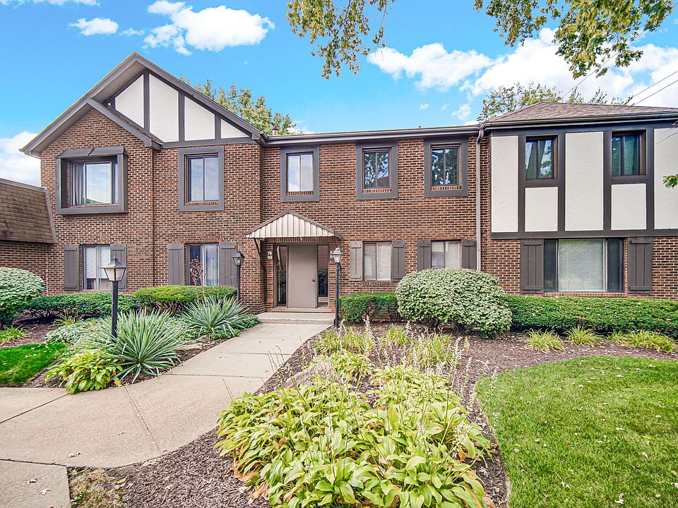 1st image of 82 Parliament Dr W #118