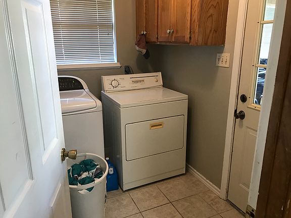 4th image of 201 Trailwood Ln