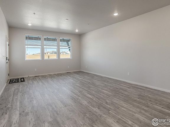 3rd image of 2120 Fallin Leaf Dr #2