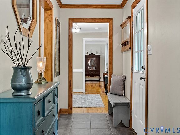 4th image of 2741 Ridgeview Rd