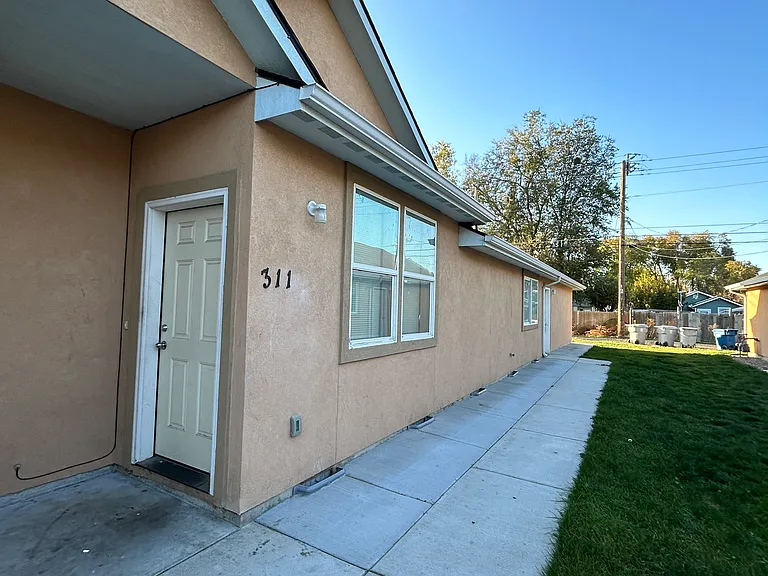 309 10th Ave N #311 — Photo 9
