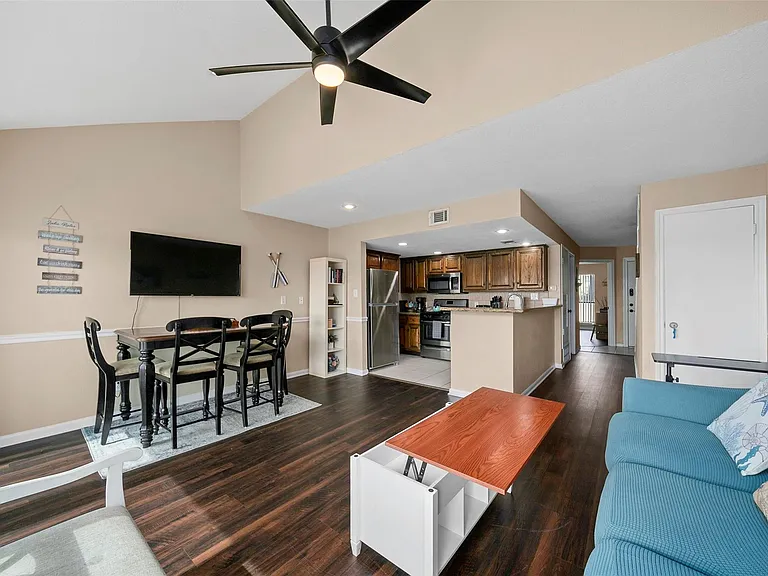 7041 Kingston Cove Ln #254 — Photo 8