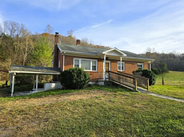1021 S Buffalo Rd, Lexington, VA 24450
