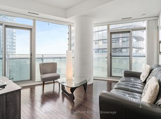 14 York St #3705, Toronto, ON M5J 0B1