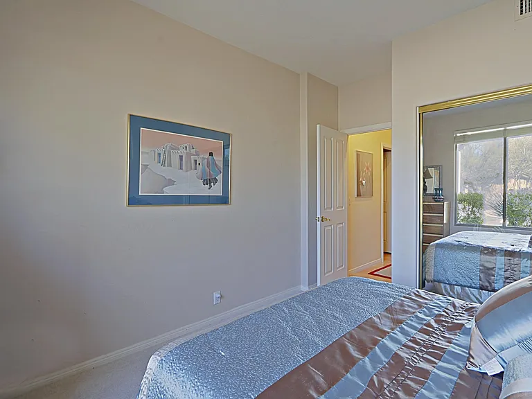 6803 E Eagle Feather Rd — Photo 20
