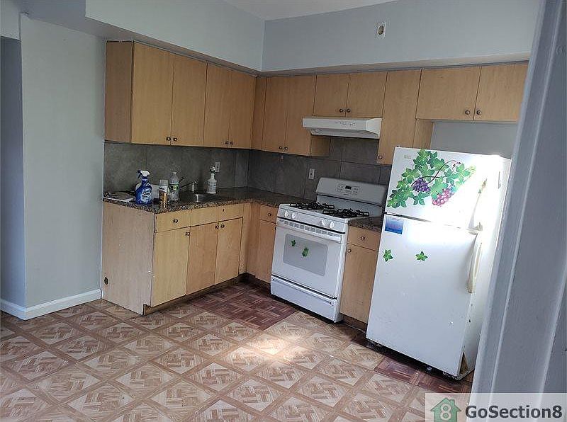 1st image of 419 Jersey St