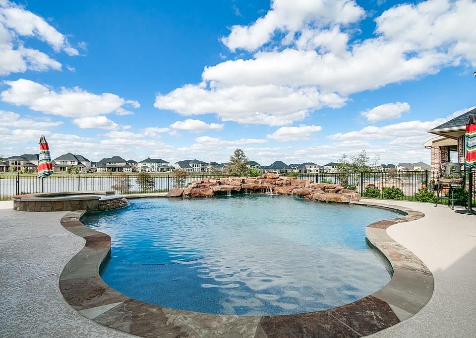 1st image of 27818 Burnett Hills Ln