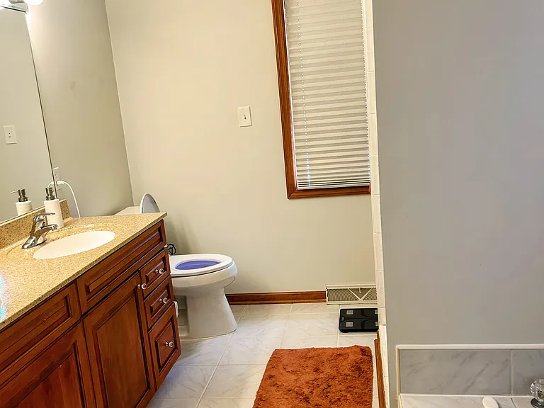 1638 Stone Mansion Dr — Photo 18