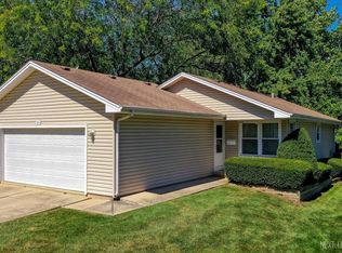 521 Webster St, Batavia, IL 60510