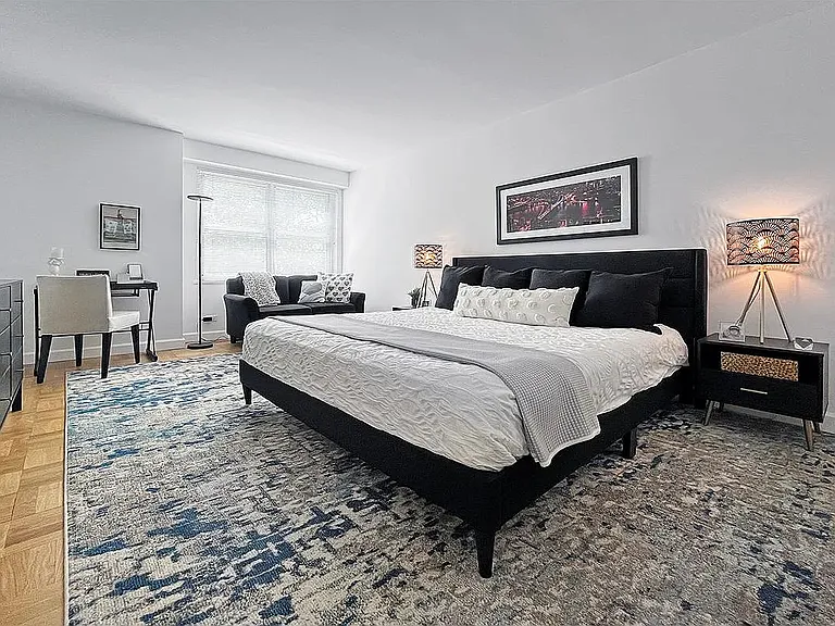 500 E 77th St #1407 — Photo 2
