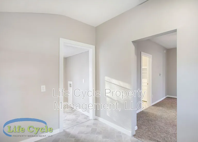 160 Carrier St NE #2 — Photo 9