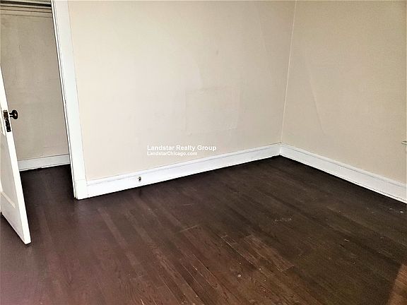 4th image of 3606 W Sunnyside Ave #1
