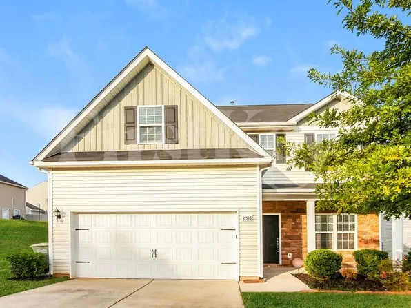 2516 Meadow Crossing Dr, Dallas, NC 28034